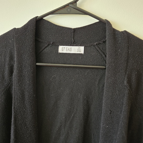 Black Open Front Sweater - Picture 3 of 4